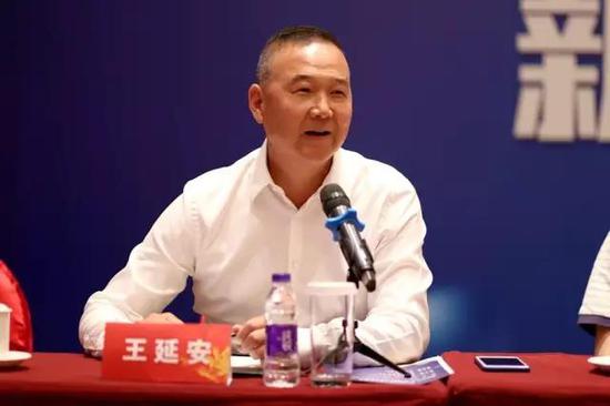 图2：西安市乒协主席王延安致辞