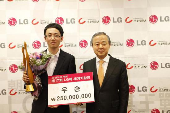 时越首次夺得LG杯冠军