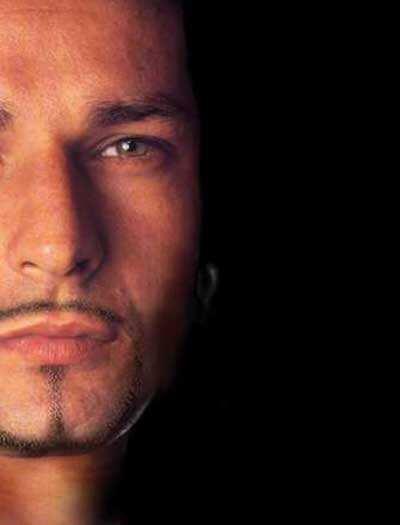 忧郁的眼神飞舞的马尾辫足球情人罗伯特巴乔