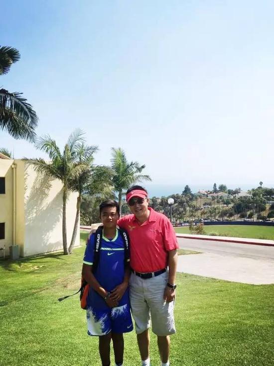 高兴与好动国际网球学院执行院长,前国家队主教练王越