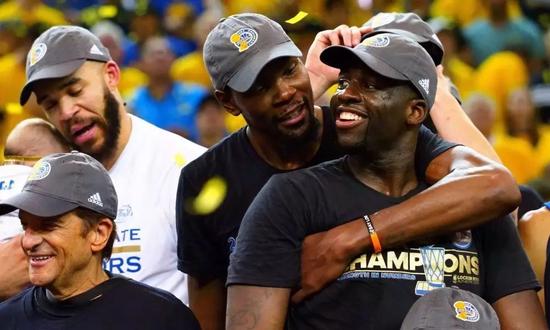 紙上談兵 | NBA十大巨星之Draymond Green:最另類的NBA巨星-黑特籃球-NBA新聞影音圖片分享社區