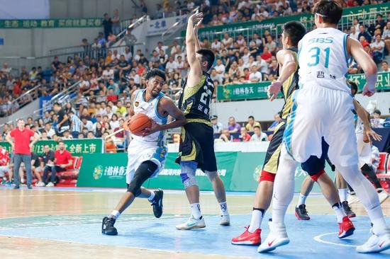 福建正式签约双外援：场均61分神将+前NBA内线_CBA_新浪竞技风暴_新浪网