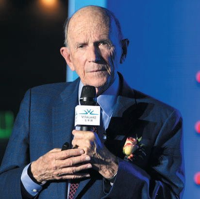 (美国有氧运动之父肯尼斯·库珀)