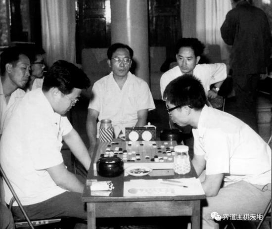 围棋天地:郝克强与围棋
