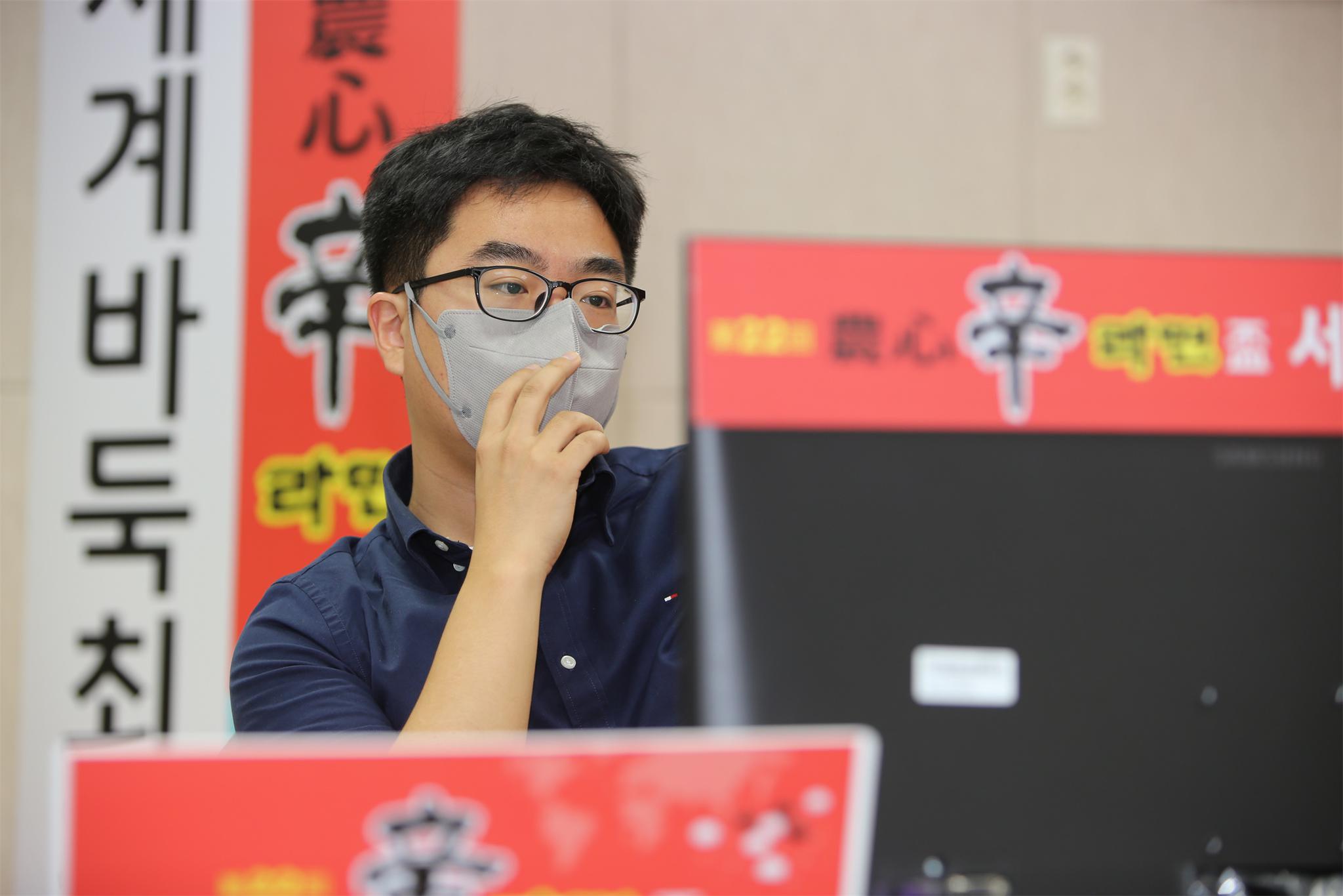 农心杯许家元击败韩国先锋洪基杓 明日辜梓豪出战 亚博体育资讯 第1张-亚博体育导航 农心杯许家元击败韩国先锋洪基杓 明日辜梓豪出战