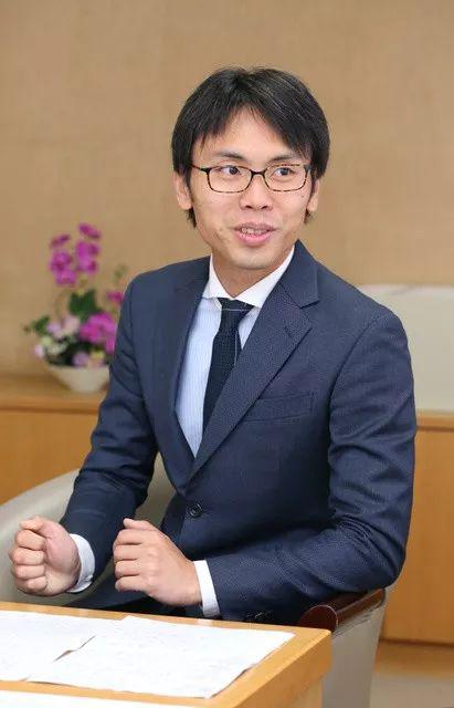 第44期名人战循环圈前瞻 井山裕太从迎战变挑战 手机新浪网 第44期名人战循环圈前瞻 井山裕太从迎战变挑战 手机新浪网