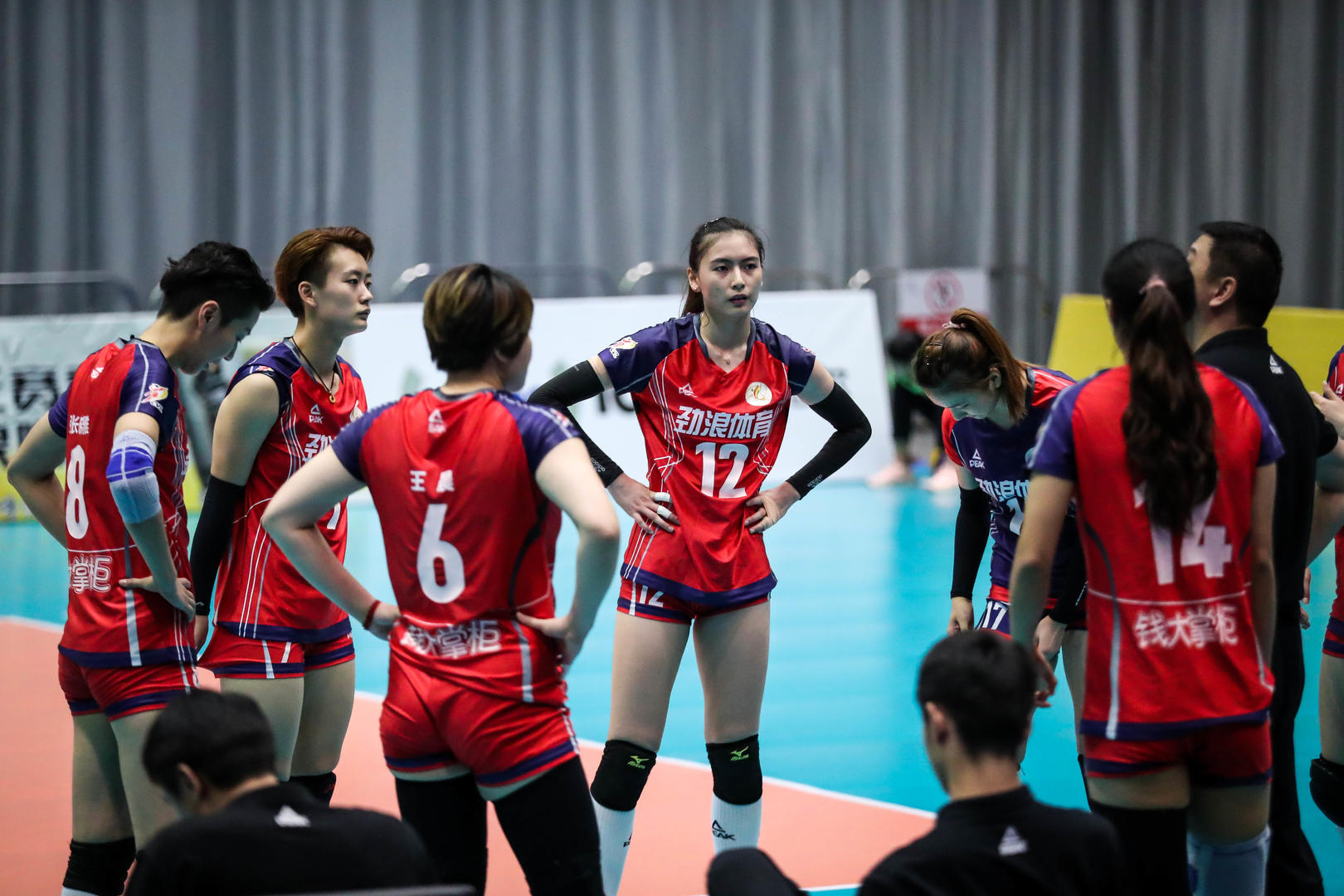 去年全国女排锦标赛排位赛中,四川女排在比赛中.图据ic photo