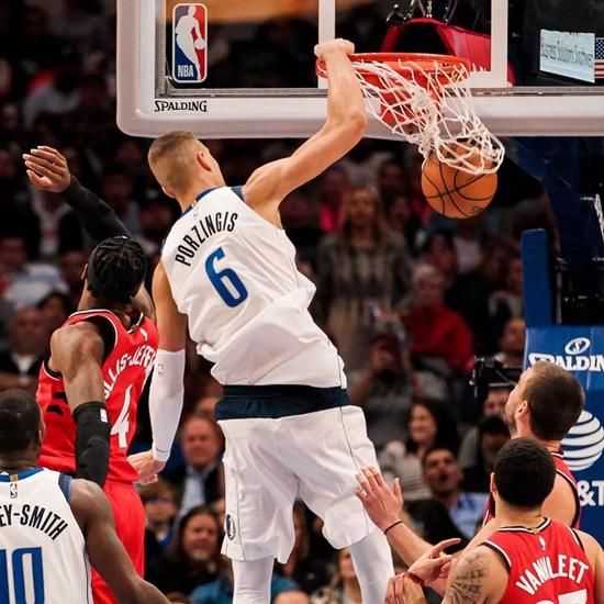 吹爆东契奇？达拉斯还有一个被人遗忘的神