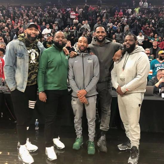指日可待!NBA第一对父子兵要来了?