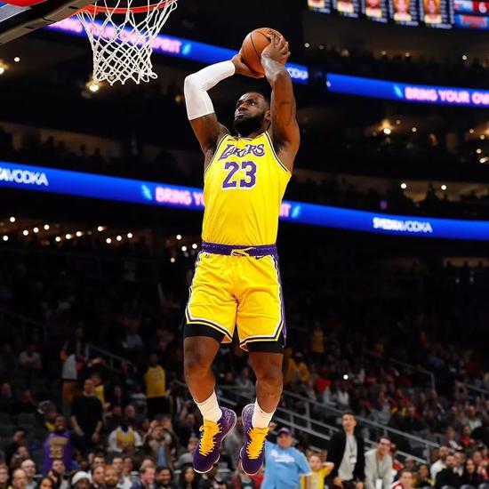 指日可待!NBA第一对父子兵要来了?