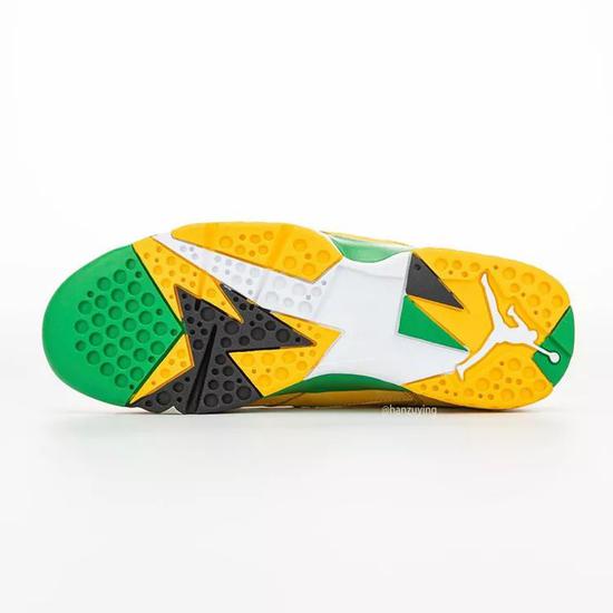 又是一双看得到摸不着的鞋子！限量400双啊