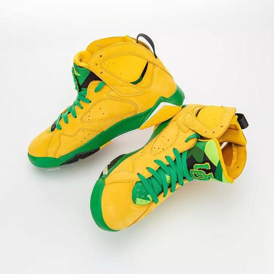 又是一双看得到摸不着的鞋子！限量400双啊