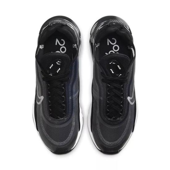 詹姆斯提前上脚Air Max 2090鞋款!细节曝光!
