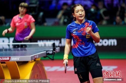 资料图:刘诗雯在布达佩斯世乒赛女单决赛击败陈梦。图片来源:Osports全体育图片社