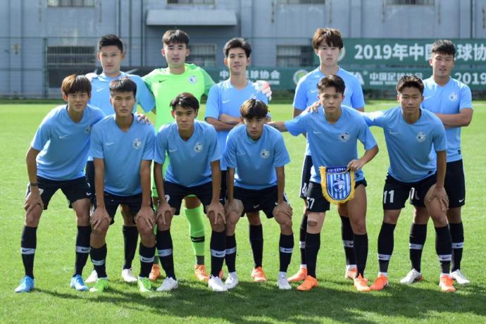 一方U19足球队2-0获胜