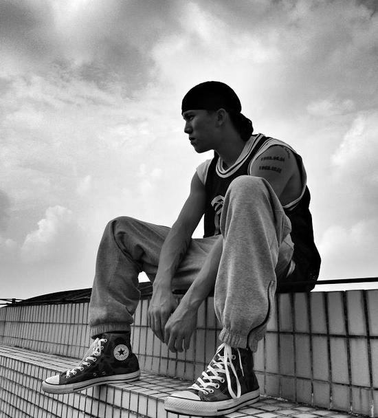 星记这个海盗很温柔他是最有个性的街球手