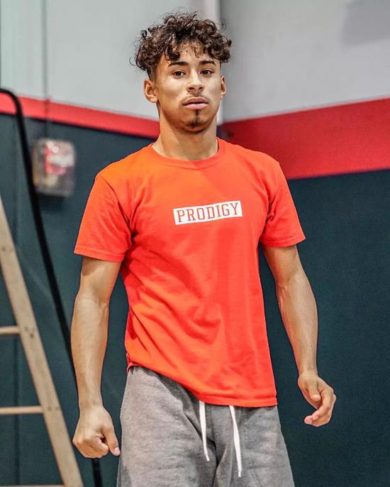 下了91分号称世界最强篮球天才老铁们还记得这个名字吗朱利安纽曼纽曼