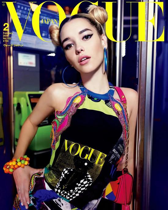 如今虽然已经是 jaden smith 的前女友,但凭借自身的魅力已经成为各大