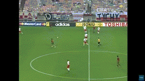 200年世界杯 葡萄牙vs波兰 菲戈中路抢点破门