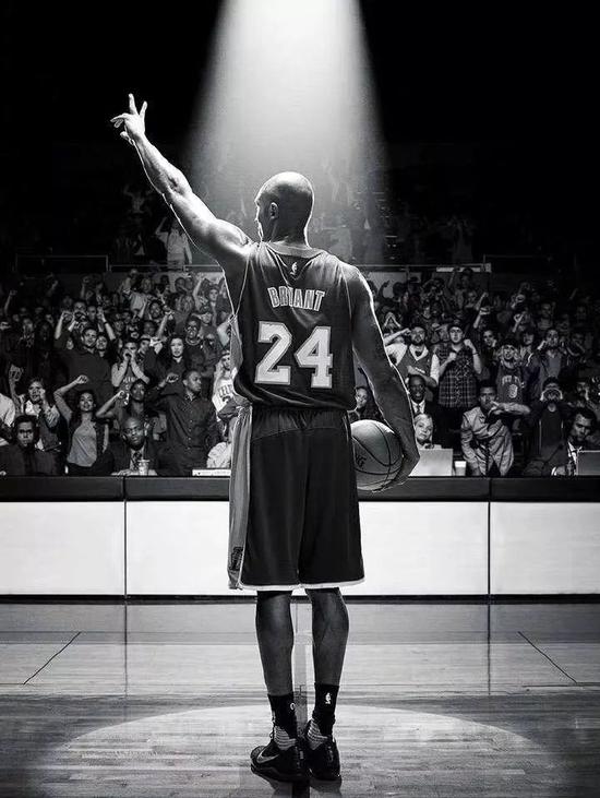 上帝在2020年选秀会上,用状元签摘走了一位名人堂球星——科比