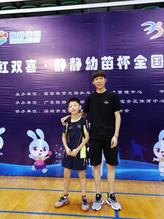 孙杨与主管教练刘子谦合影