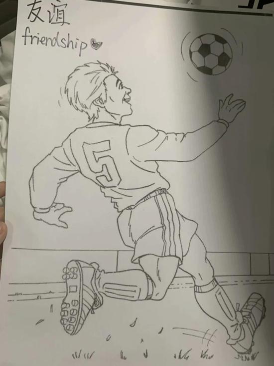 关于足球的绘画高中生图片