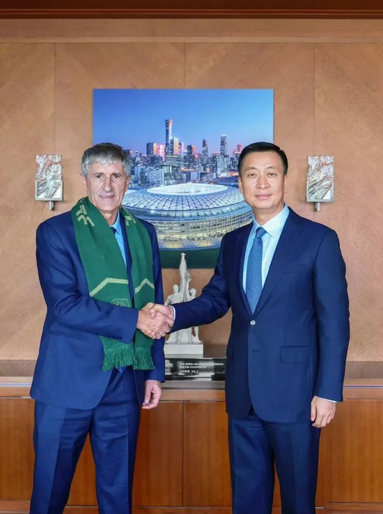 世乒赛爆冷，首位世界冠军输球，30日赛程公布港澳狭路相逢v3.1.8 官方安卓版