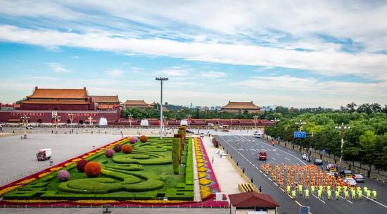 看直播赢豪华礼包！