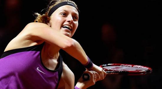 回顾|2016斯图加特赛：科娃三盘淘汰穆古鲁扎