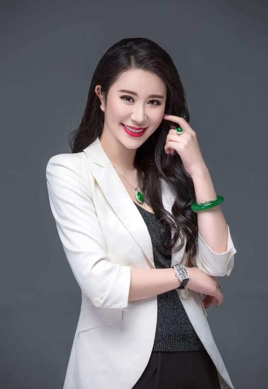 国人牌手驰骋商界女牌手张晨旭扑克之路的起点