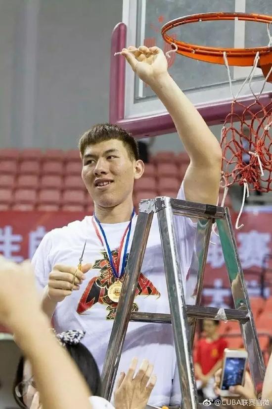 星记恐怖内线铁牛张鸿林遇到他只有绝望