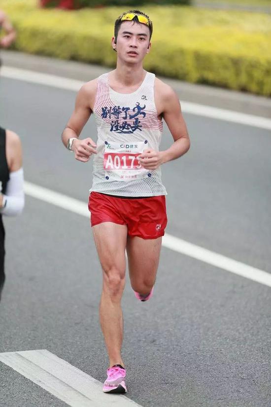 沈乌贼厦马赛记做他们的团长是我修来的报应