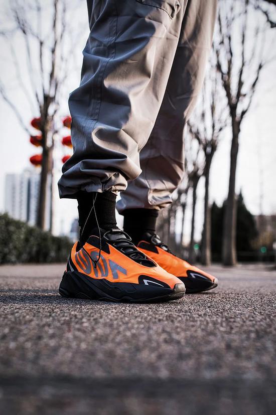 三天涨500！触底反弹！现在抄底正合适！