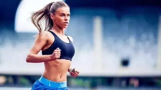 21、你必须要能在跑短距离时跑得快，才有可能在跑长距离时跑得快；