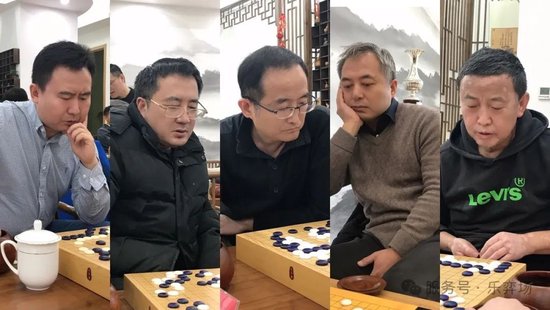 翻山越岭的誓言，抵不过一墙之隔的真心