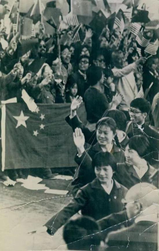 50年前乒乓外交 为何是庄则栋迎上去跟科恩说话？_乒乓球_新浪竞技风暴_新浪网