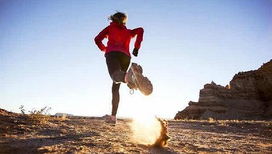 四大跑鞋品牌销售额下降 他们为何频出状况？