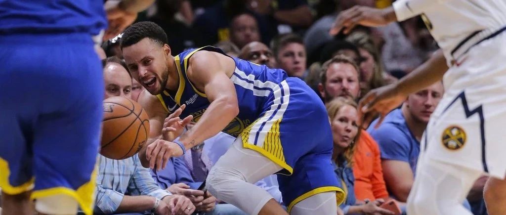 约基奇率队战胜勇士