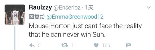 外国网友谴责霍顿。