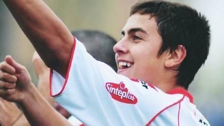 迪巴拉：谁都希望与梅罗踢球 我距金球奖还远