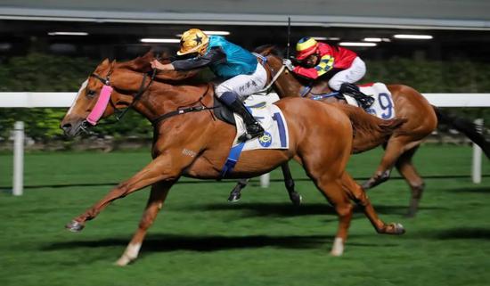 【跑马地赛事】波健士首进香港凯旋门