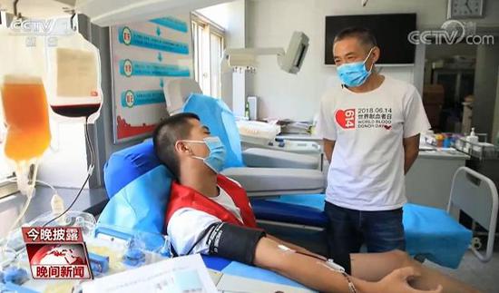 熊猫血志愿者坚持献血13年 每天跑步10公里