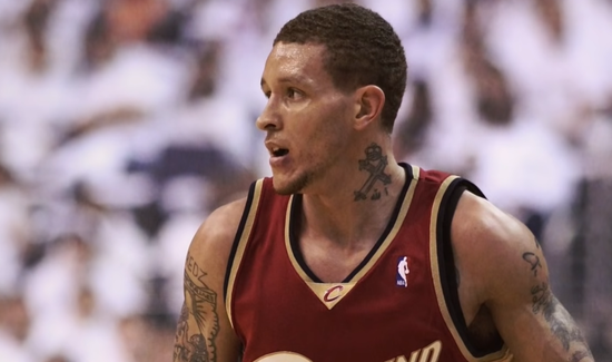 14歲抑鬱自殺!如今街頭被毆打,籃球就是他的上帝!-黑特籃球-NBA新聞影音圖片分享社區