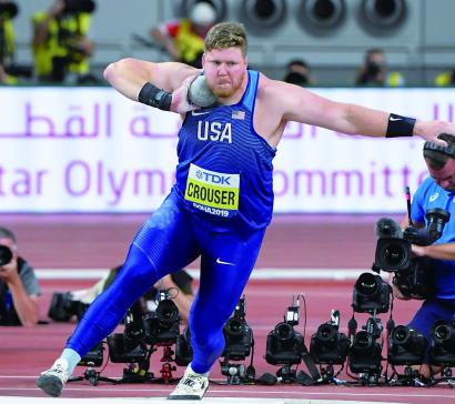 铅球项目室内世界纪录的原保持者是美国人兰迪·巴恩斯,他在1989年1月