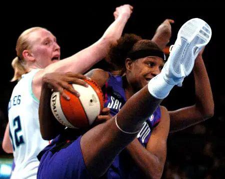 NBA首位女主帅要来了!颜值与实力并存