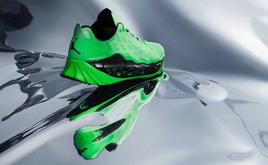 Ultra Boost初代白鞋复刻 耐克“可撕鞋面”登场