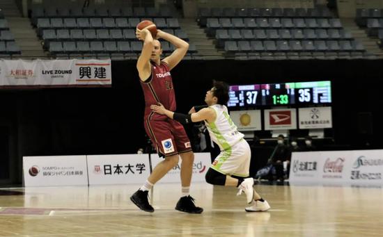 日本聯賽無視疫情開賽!3名球員+裁判集體發燒,而奧運會宣佈如期進行!-黑特籃球-NBA新聞影音圖片分享社區