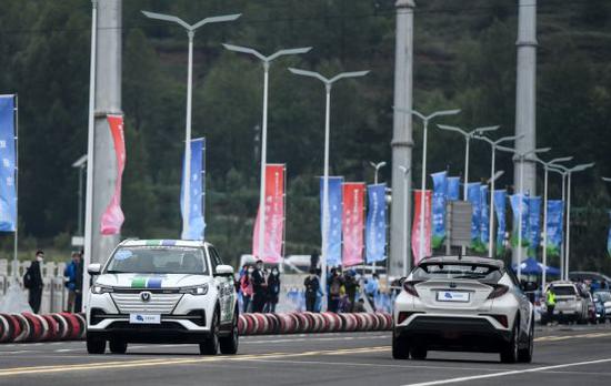 技能点拉满 第七届环青海湖电动汽车性能评测赛