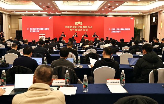 大连主场78%胜率：重庆铜梁龙8轮丢6球防线能否破局v4.7.2 官方安卓版