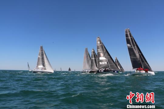 澳大利亚帆船锦标赛揭幕，中国诺莱仕帆船队出战。